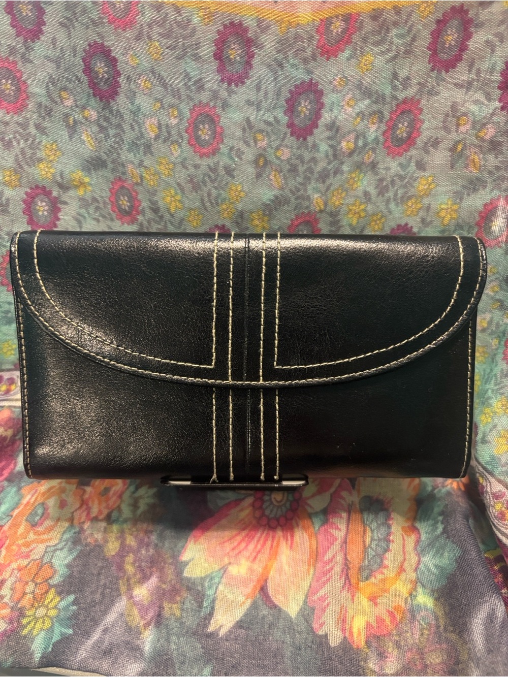 Buxton Black Leather Wallet with Cream Stitching Detail